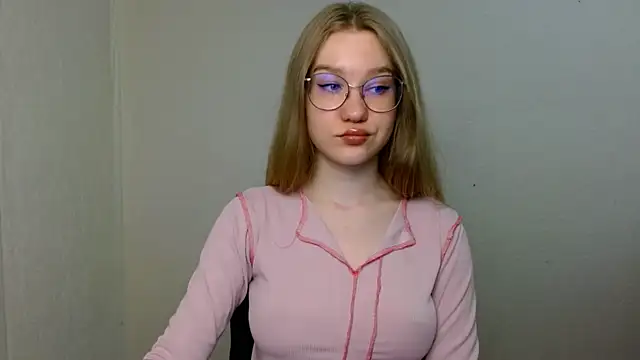 cindi hot online show from 17, 6, 2026