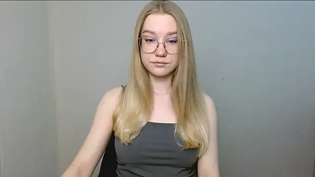 cindi hot online show from 4, 4, 2026