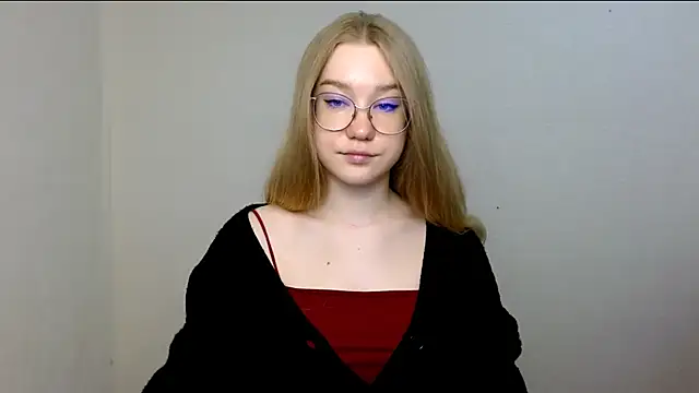 Snapshot of cindi_hot chatting on 26, 4, 2026 cindi hot online show from 26, 4, 2026