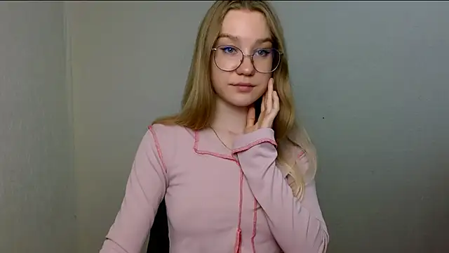 cindi hot online show from 19, 6, 2026