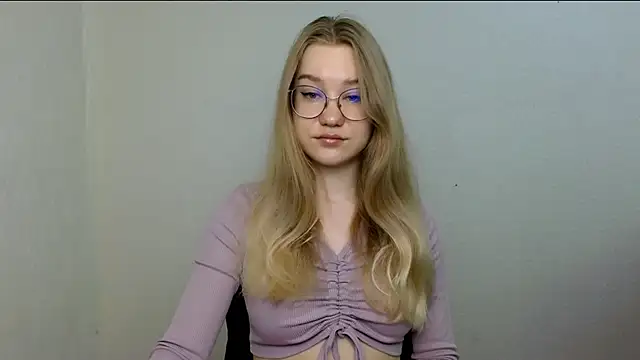 Snapshot of cindi_hot chatting on 2, 6, 2026 cindi hot online show from 2, 6, 2026