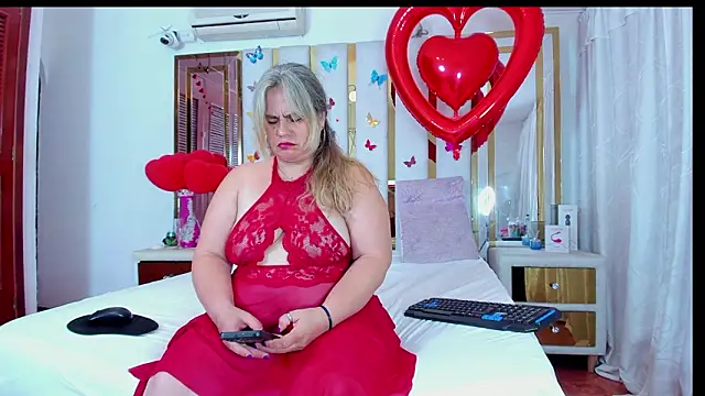 AnyelaGitanaMature online show from 11, 2, 2026