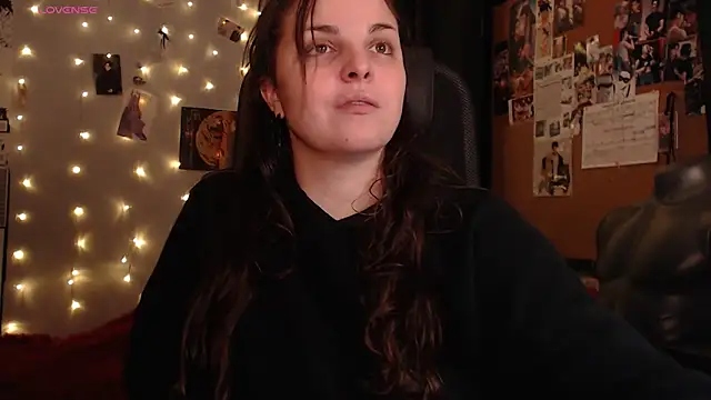 Saya sweet online show from 11, 10, 2025