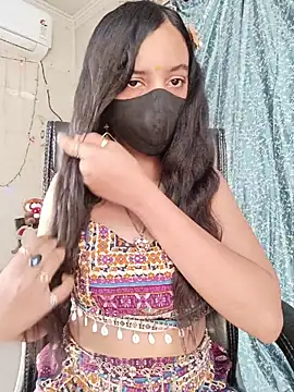 Snapshot of Parinaaz18 chatting on 8, 6, 2026 Parinaaz18 online show from 8, 6, 2026