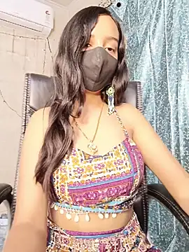 Snapshot of Parinaaz18 chatting on 11, 5, 2026 Parinaaz18 online show from 11, 5, 2026