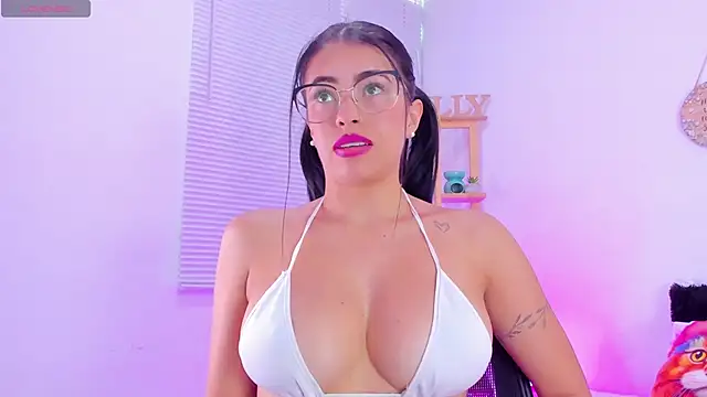 EmillySanders online show from 26, 1, 2025