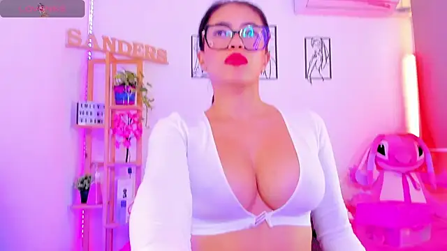 Snapshot of EmillySanders chatting on 26, 4, 2026 EmillySanders online show from 26, 4, 2026
