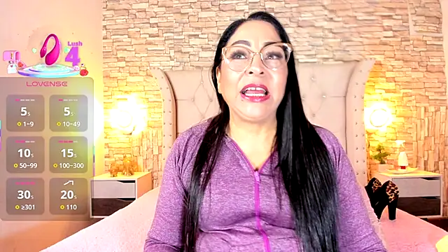 Snapshot of Gina_Myers chatting on 21, 9, 2025 Gina Myers online show from 21, 9, 2025