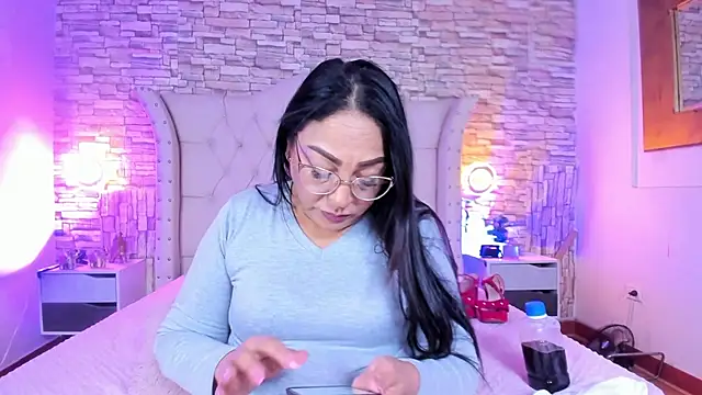 Gina Myers online show from 12, 3, 2026