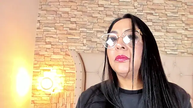 Snapshot of Gina_Myers chatting on 20, 9, 2025 Gina Myers online show from 20, 9, 2025
