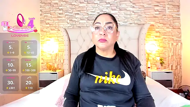 Snapshot of Gina_Myers chatting on 16, 9, 2025 Gina Myers online show from 16, 9, 2025