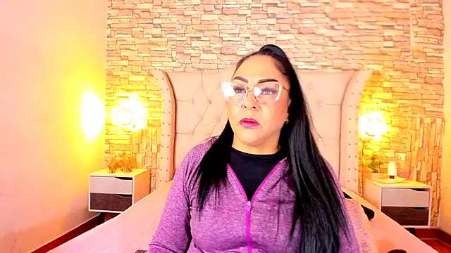 Snapshot of Gina_Myers chatting on 26, 9, 2025 Gina Myers online show from 26, 9, 2025