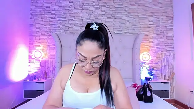 Gina Myers online show from 8, 3, 2026