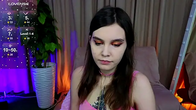 SusieMorris online show from 10, 2, 2025