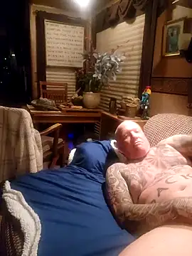 Snapshot of btmblaze chatting on 28, 3, 2026 btmblaze online show from 28, 3, 2026