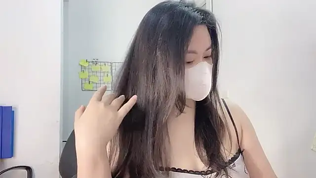 Bamboo Swetie online show from 8, 3, 2025