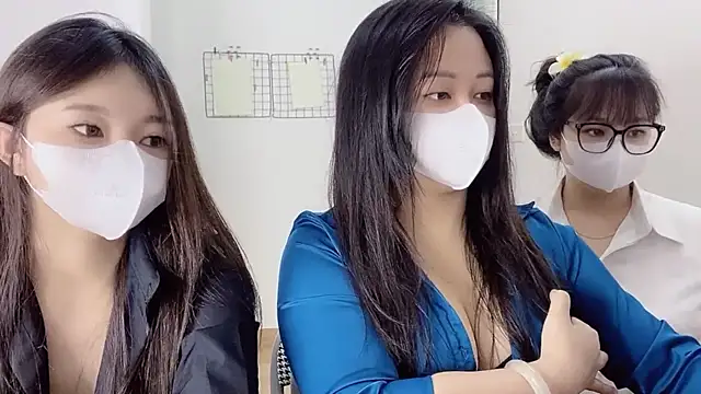 Bamboo Swetie online show from 16, 12, 2025