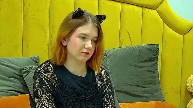 LessySmith online show from 11, 10, 2025