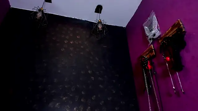 Snapshot of Alexa_Slave chatting on 11, 11, 2025 Alexa Slave online show from 11, 11, 2025