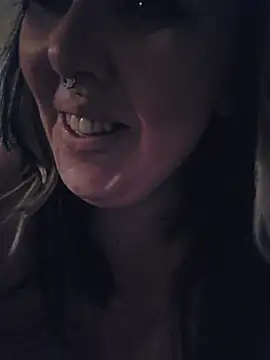 -BonnieBlack- online show from 2, 4, 2026