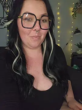 -BonnieBlack- online show from 10, 2, 2026