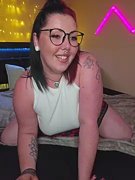 -BonnieBlack- online show from 29, 7, 2026