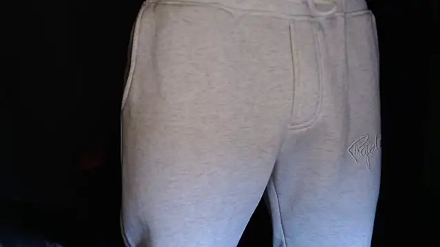 Snapshot of MASTERMONEY chatting on 13, 10, 2025 MASTERMONEY online show from 13, 10, 2025