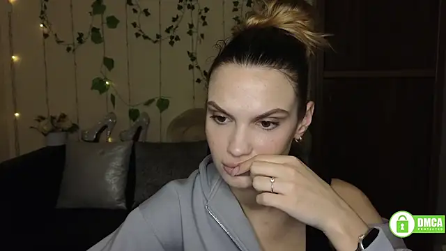 Aminakisuliawolf online show from 6, 3, 2026