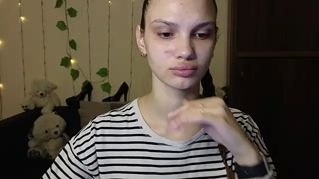 Aminakisuliawolf online show from 7, 3, 2025