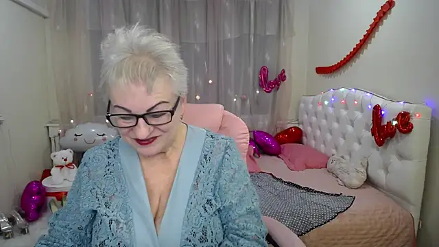 KayleSmoll online show from 1, 3, 2025