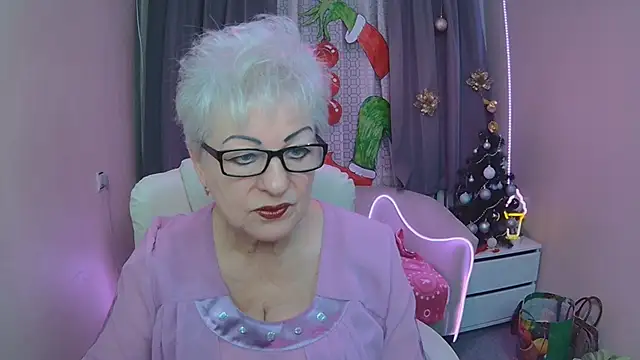 KayleSmoll online show from 18, 12, 2025