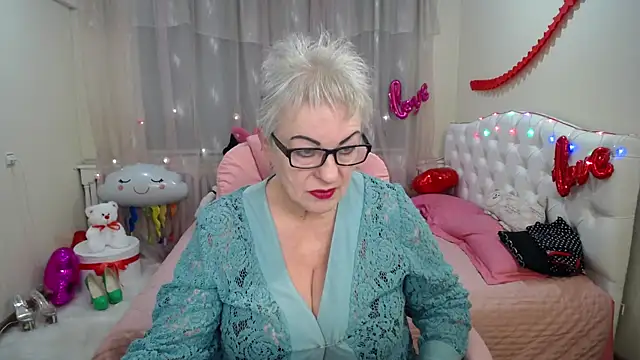 KayleSmoll online show from 1, 3, 2025