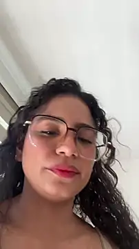 cinnamon rosa online show from 18, 1, 2026