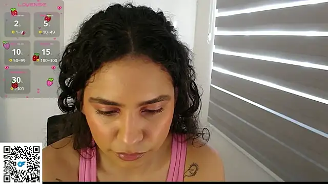 cinnamon rosa online show from 2, 2, 2026