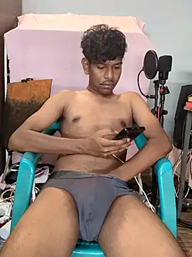 Snapshot of richardjames95 chatting on 7, 10, 2025 richardjames95 online show from 7, 10, 2025