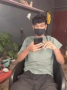 Snapshot of richardjames95 chatting on 19, 11, 2025 richardjames95 online show from 19, 11, 2025