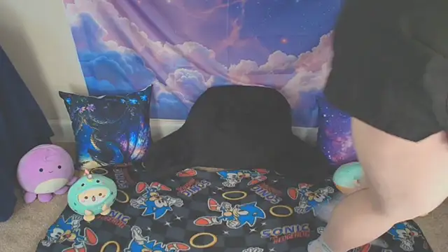 MilkyBunny online show from 2, 2, 2026