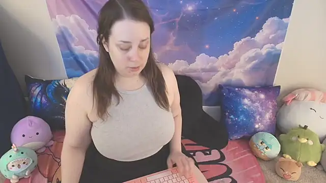 MilkyBunny online show from 3, 4, 2026