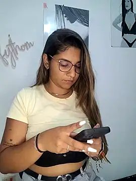 Sofythom1 online show from 1, 10, 2025