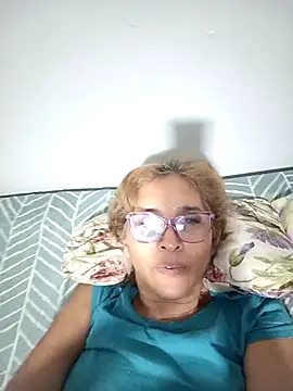 leona- online show from 18, 2, 2025