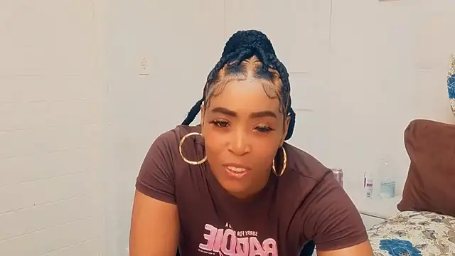 GiantBootyMilf online show from 23, 5, 2026