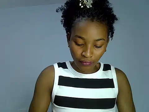 Snapshot of cute-alexis chatting on 13, 9, 2025 cute-alexis online show from 13, 9, 2025