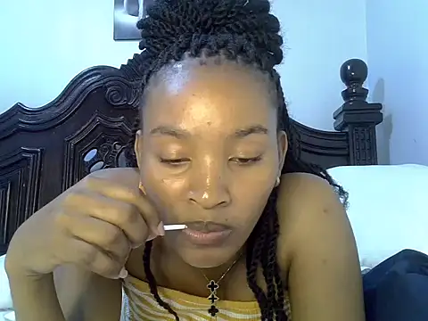 cute-alexis online show from 17, 12, 2025