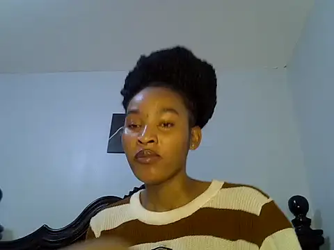 Snapshot of cute-alexis chatting on 25, 6, 2026 cute-alexis online show from 25, 6, 2026
