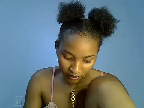 Snapshot of cute-alexis chatting on 14, 11, 2025 cute-alexis online show from 14, 11, 2025