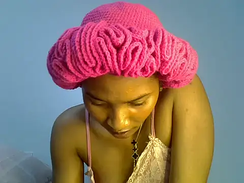 Snapshot of cute-alexis chatting on 18, 11, 2025 cute-alexis online show from 18, 11, 2025