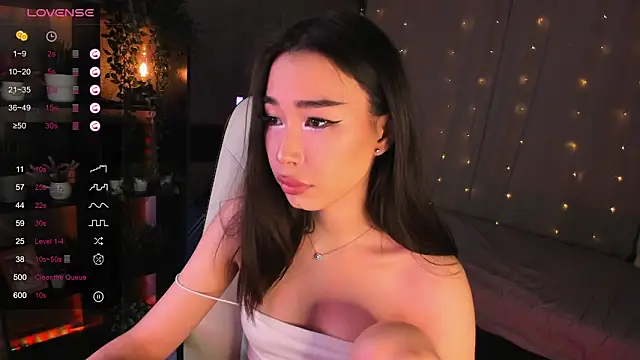 sensualily online show from 12, 11, 2025