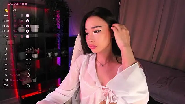 sensualily online show from 7, 11, 2025