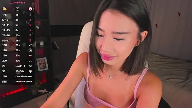 sensualily online show from 22, 4, 2026
