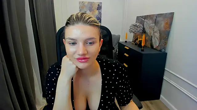 SelenaeMoore online show from 21, 5, 2026